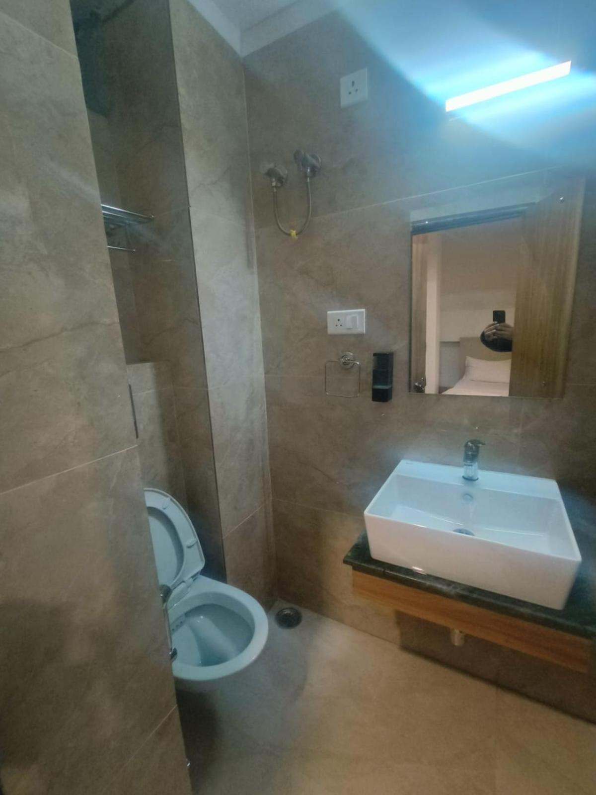 Hotel Abode Shillong Exterior foto